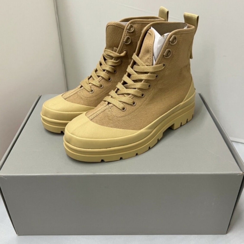 Everlane Canvas Utility Boot Tan